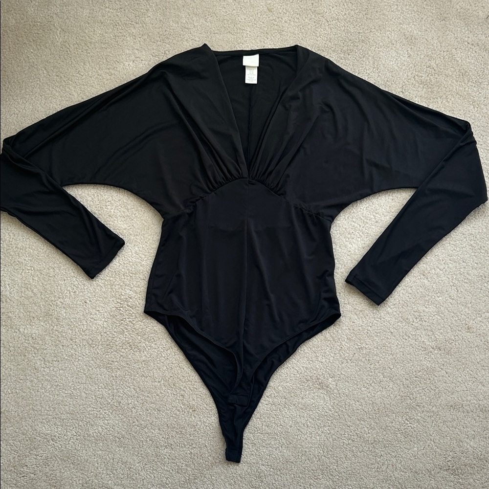 H&M Black Long Sleeve Bodysuit - Size M